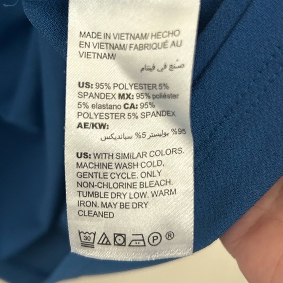 Chico's Pullover Sleeveless Blouse - Picture 6 of 6